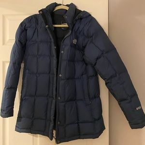 North Face women’s winter coat. Excellent used condition. Warm and durable!